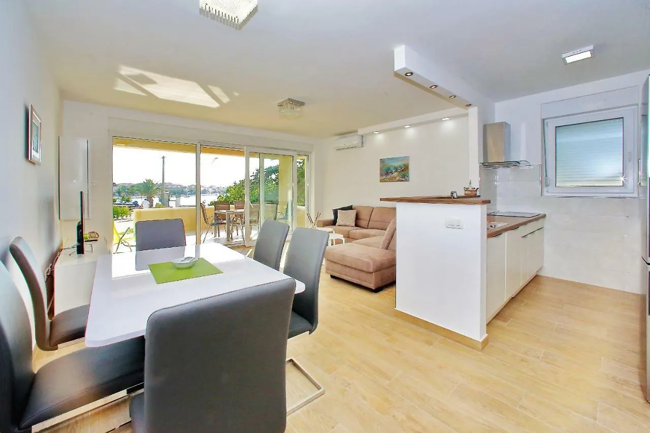 Luxury Apartments Sikiric_2 With Fantastic View On The Sea Bibinje 0*,  Chorwacja
